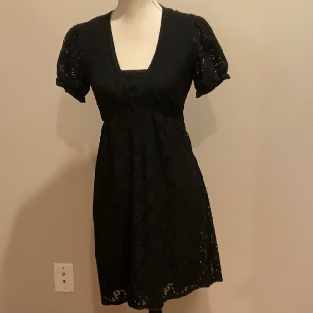 Black Lace Laundry by Sheli Segal. Size 0
